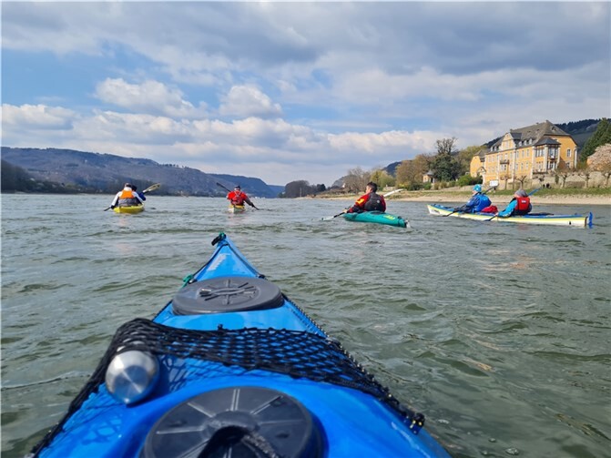 In Boppard stiegen alle in die Kajaks, um rheinabwärts bis nach Brohl zu paddeln.  Foto: privat