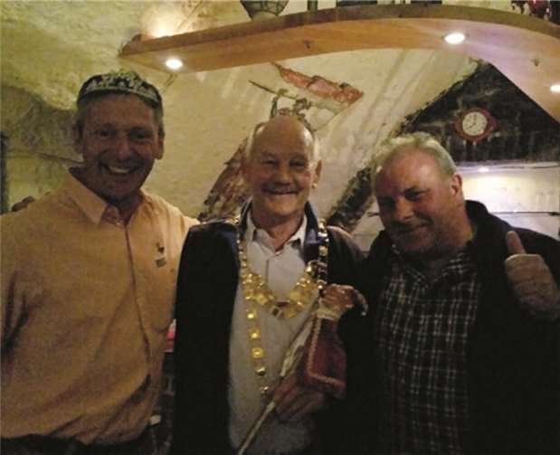 In Burgen wird ein Dreigestirn regieren.privat