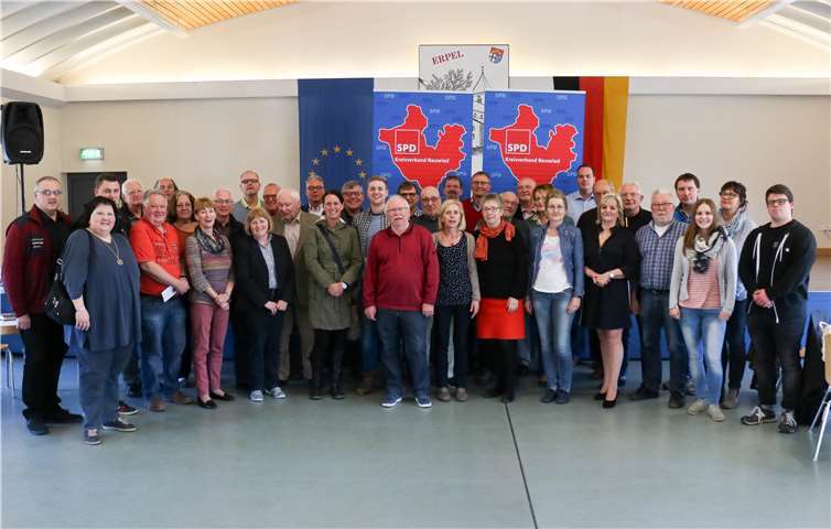 In Erpel trafen sich die Vertreter der Kreis-SPD zur Diskussion über die Zukunft der Partei.  privat