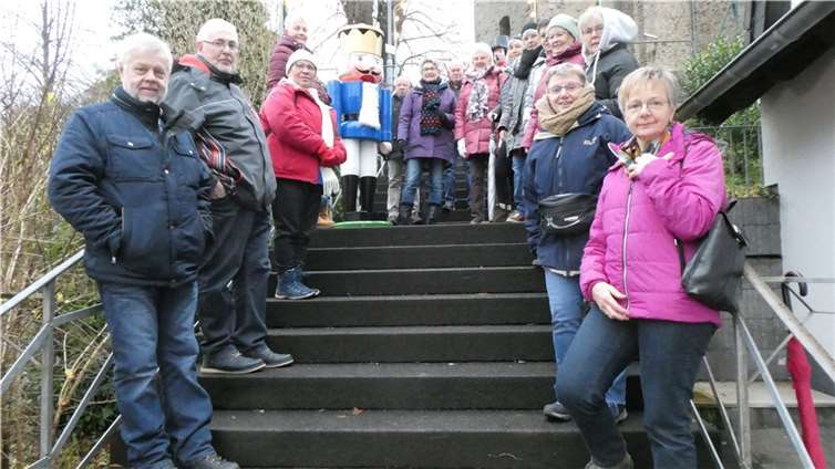 In Fahrgemeinschaften ging es per PKW in das Weihnachtsdorf Waldbreitbach. Foto: privat