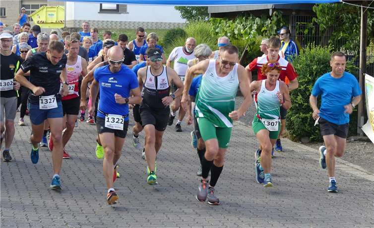 In Gamlen wurde in diesem Jahr der 10. Brohlbachtallauf mit einem starkem Teilnehmerfeld ausgetragen.Fotos: TE