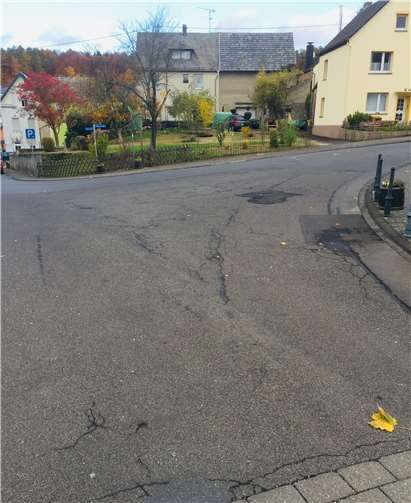 In Hillscheid sollen vorerst keine Straßen ausgebaut werden. privat