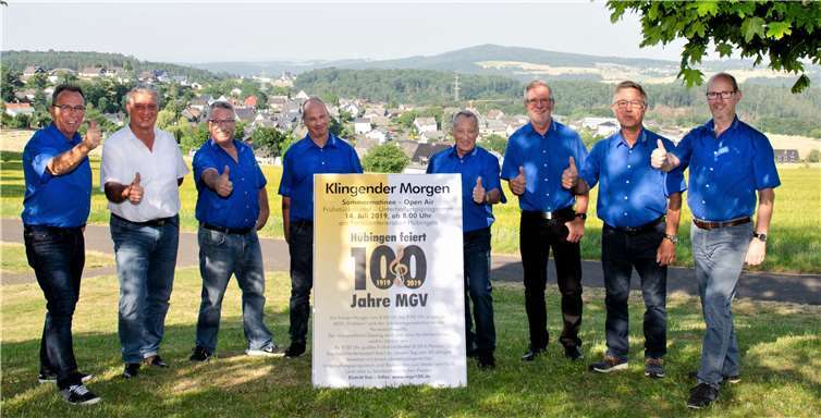 In Hübingen ist man weiter in Feierlaune.Foto: J. Schmengler