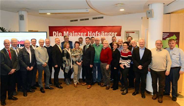 In Koblenz trafen sich Veranstalter der 18 in diesem Jahrstattfindenden Benefizkonzerte, um sich über Organisatorisches zu informieren. Fotos: US