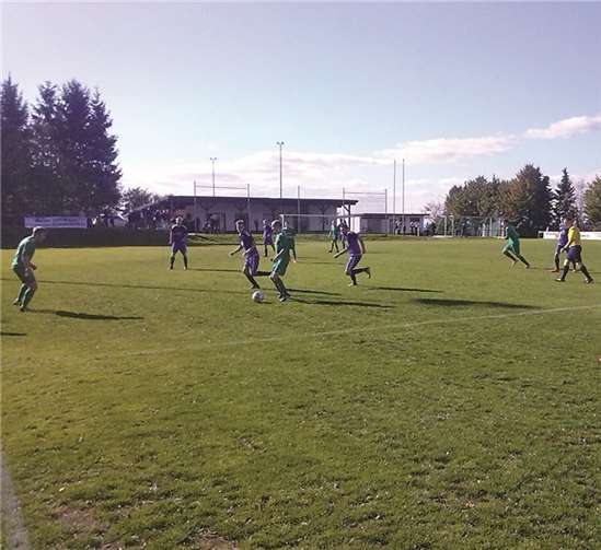 In Leiningen ging eine höchst unterhaltsame Partie über die Bühne. LS