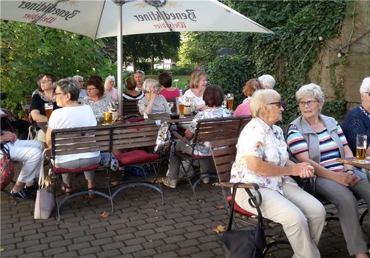 In Linz stand die Zeit zur freien Verfügung bis man sich zum gemeinsamen Abendessen im Biergarten des „Linzer Brauhaus“ traf.Foto: privat