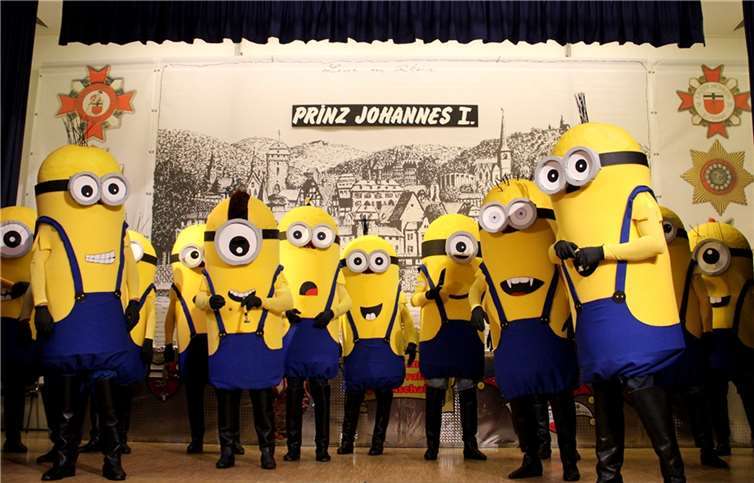 In „Minions“ die jäälen Einzeller hatten sich die Artilleristen diss Johr verwandelt