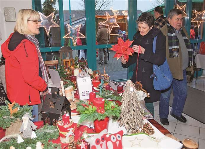 In Oberhonnefeld gab es viel Weihnachtliches zu erwerben.WT