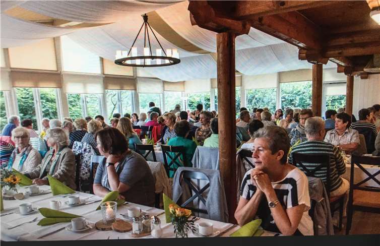 In Oberwesel verbrachten 140 reiselustige Frauen und einige Männer einen abwechslungsreichen Tag.privat