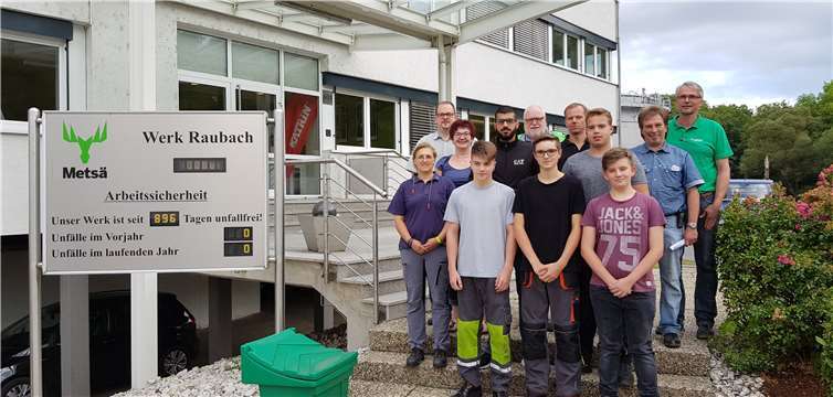 In Raubach wurden fünf junge Menschen zum Start ihrer Ausbildung begrüßt. Foto: privat