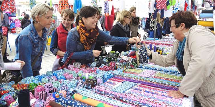 In Remagen darf wieder gebummelt werden.Foto: Ballas