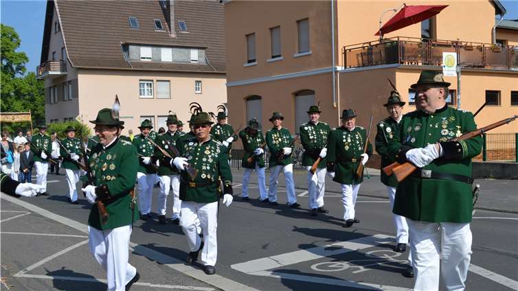 In Remagen waren traditionell die Schützen der Sankt Sebastianus Schützengesellschaft Remagen um den Präsidenten Wolfgang Strang vertreten.AB
