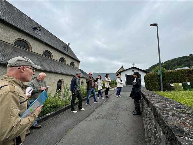 In Rieden stellte Ortsbürgermeister Andreas Doll verschiedene Projekte der Gemeinde vor.  Foto: VG-Verwaltung Mendig/Jörg Lempertz