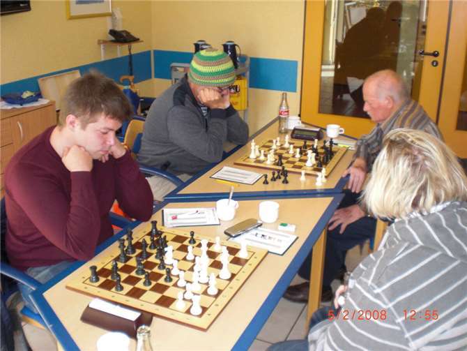 In Runde 5 der Bezirksklasse des Schachbezirks Rhein-Ahr-Mosel war die 1. Mannschft des SC Brohltal Weibern zu Gast beim Tabellenletzten SC TS Polch. Foto: privat