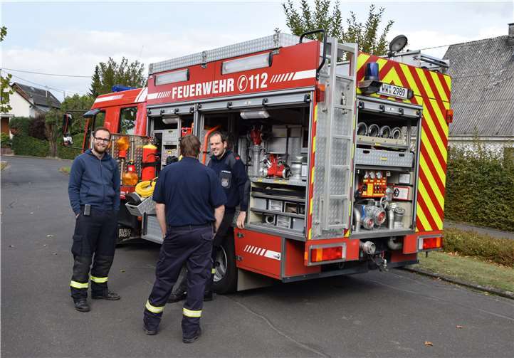 In Ruppach-Goldhausen stand die Feuerwehr bereit und präsentierte die „Eingeweide“ ihres Einsatzfahrzeuges.