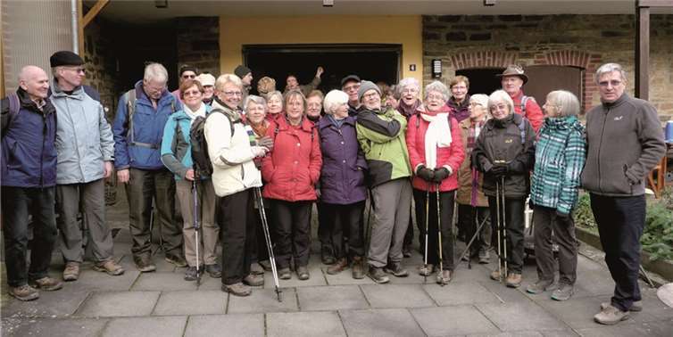 In Schalkenbach gab es eine Überraschungsrast mit Grillen, Kaffee und Kuchen. privat