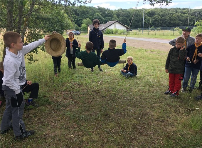 In „Schweden“ wurde eine Schaukel gebaut, die symbolisch für das „Elchreiten“ stand.