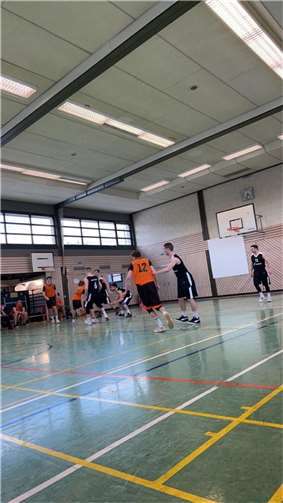 In Treis verlor die DJK Bendorf, in Anhausen war sie erfolgreich.  Fotos: DJK Bendorf