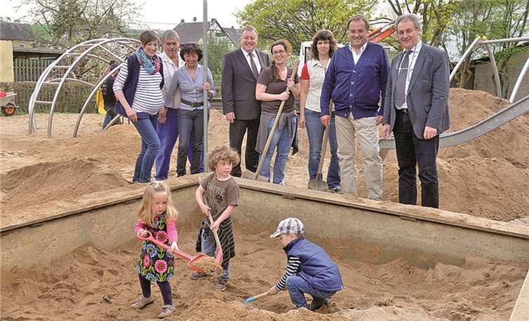 In Waldorf wird gebuddelt und gebaut. Der Kindergarten wird erweitert, der Spielplatz erneuert.  Kreisverwaltung Ahrweiler