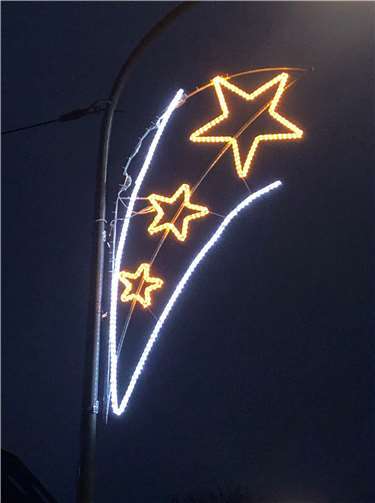 In Westum erstrahlen seit dem 1. Advent die Weihnachtssterne. Foto: privat