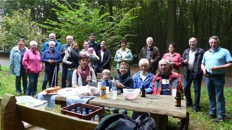 In bester Stimmung machten die Teilnehmer am Ahrefeld Rast.privat