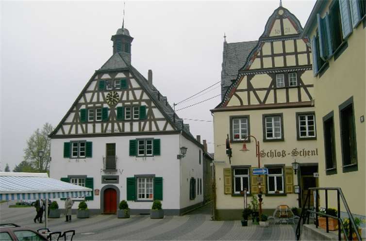 In das alte Rathaus von Engers hatte Mitinitiator Josef Kretzer einst zu einer Plan-Besprechung mit dem Westerwaldverein eingeladen. Sie trug reiche Frucht.Foto: Privat