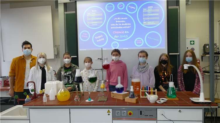 In dem Fach Chemie wurden einige Attraktionen vorgestellt. Fotos: Schönstätter Marienschule