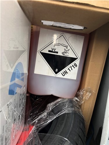 In dem Transporter war auch Gefahrgut verladen.