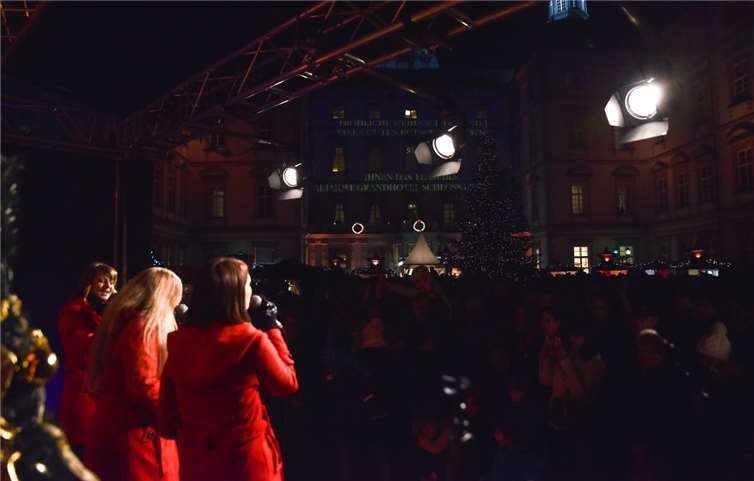In dem besonderen Ambiente des Schlosshotel Bensberg entfalteten die Weihnachtsklassiker besonders gut ihre traumhafte Wirkung.privat