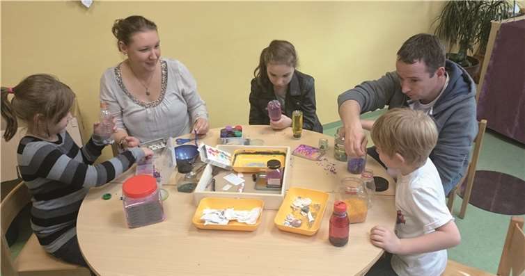 In den Gruppenräumen luden Workshops dazu ein, den Alltag in der Kita kennenzulernen.