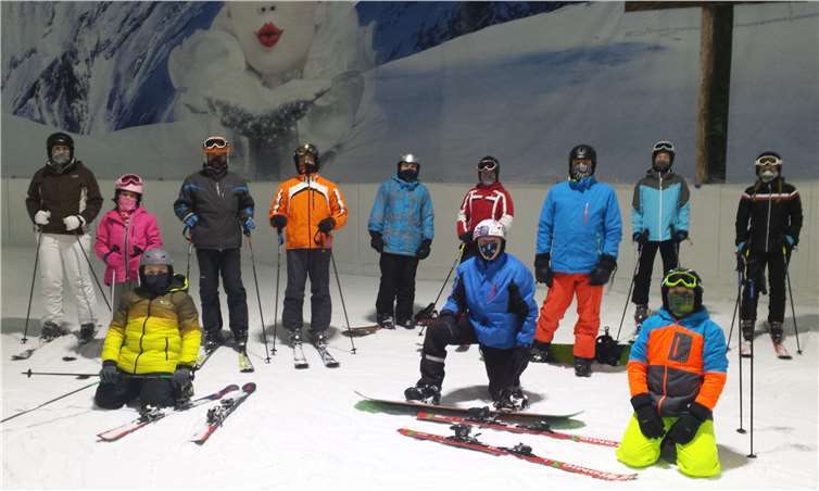 In den Herbstferien nutzen Kinder, Jugendliche und erwachsenen Ski- und Snowboardschüler das Angebot des Turnverein Sinzig 08 e. V., Abteilung Ski, sich auf die Wintersportsaison 2020/2021 vorzubereiten.Foto: privat