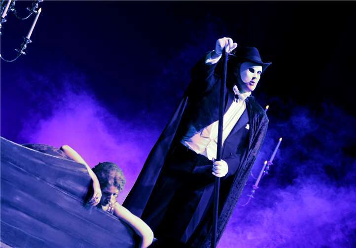 In den finsteren Tiefen des altertümlichen Pariser Opernhauses treibt das Phantom sein Unwesen.ASA Event/Christan Schmidt