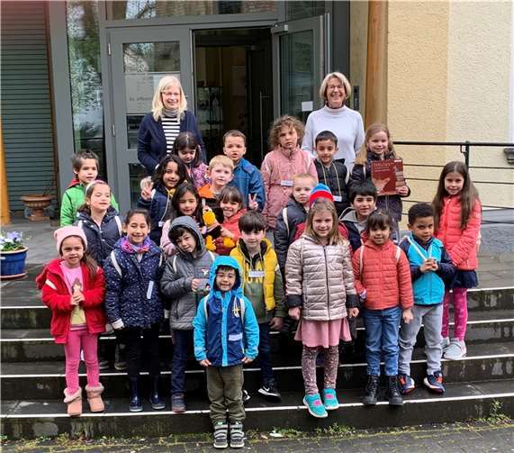 In den letzten Wochen besuchten die Vorschulkinder mit ihren Erzieherinnen die Evangelische Öffentliche Bücherei.  Foto: EÖB Remagen