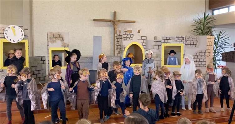 In den letzten Wochen brachte das Kindermusical „Mitternacht auf Schauerstein“ Kinderaugen zum Leuchten, Familien zum Staunen und das Publikum immer wieder zum Lächeln. Foto: privat