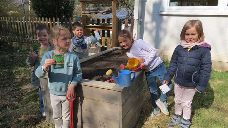 In den nächsten Wochen werden die kleinen Gärtner beschäftigt sein mit säen, pflanzen und gießen.  Foto: privat