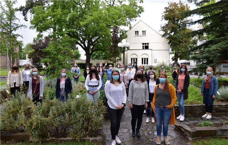 Kemperhof begrüßt 23 neue Hebammen-Azubis In den nächsten drei Jahren lernen die neuen Hebammenschülerinnen alles, um werdende Eltern beim „Wunder Geburt“ kompetent begleiten zu können.Foto: Gemeinschaftsklinikum Mittelrhein
