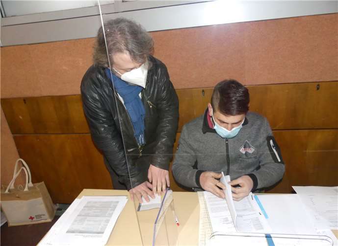 In den regionalen Wahllokalen gab es nicht viel zu tun. Über 60 Prozent der Wähler nutzten die Briefwahl.Fotos: TE