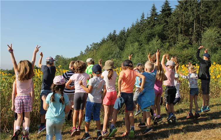 In den verschiedenen kreativen Angeboten sind dem Bewegungsdrang und der Fantasie der Kinder keine Grenze gesetzt.Foto: privat