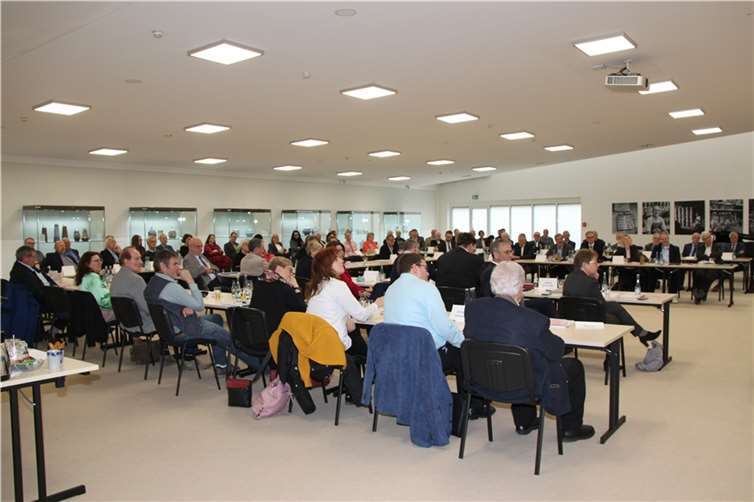 In der 23. Sitzung der X. Wahlperiode brachte der Kreistag wichtige Grundlagen für die Weiterentwicklung des Westerwaldkreises auf den Weg. Foto: Kreisverwaltung / Nicole Chemnitz