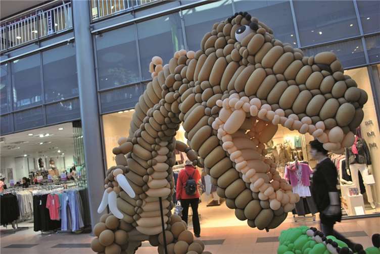In der Ausstellung „Magische Ballonwelten“ warten tolle Skulpturen auf die Besucher. privat