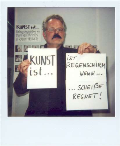 In der Ausstellung zeigt die gesammelten Polaroid-Fotos von Manfred Hammes und Karin Meiner.  privat