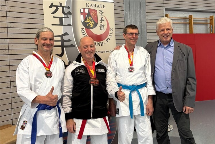 In der Besetzung Volker Weber, Thomas Gold und Thomas Eulenberger trat das Team erstmals an und sicherte sich auf Anhieb einen hervorragenden dritten Platz.