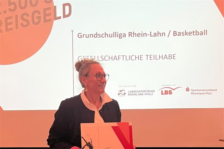 In der Dankesrede ging Susanne Pötz auf die Grundschulliga Rhein-Lahn ein.