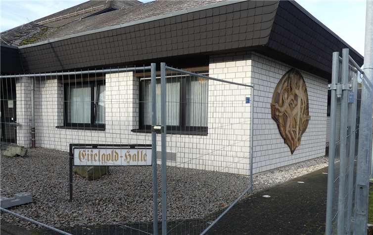 In der Eifelgoldhalle wurde binnen 14 Tagen ein hochgesichertesCorona-Impfzentrum eingerichtet. Fotos: TE