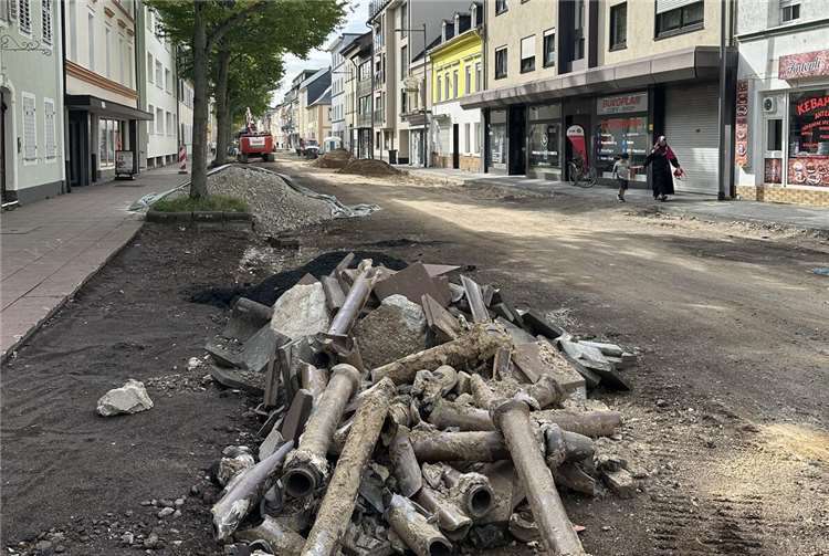 Engerser Straße: Fahrradstraße entsteht In der Engerser Straße entsteht eine Fahrradstraße.Foto: Ulf Steffenfauseweh