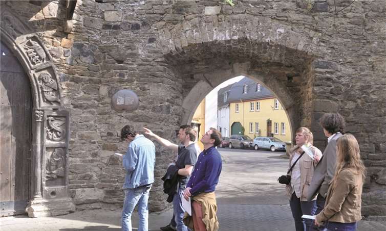 In der Galerie Rosemarie Bassi stellten die Masterstudenten die Ergebnisse ihrer Untersuchungen und Überlegungen vor.  Privat