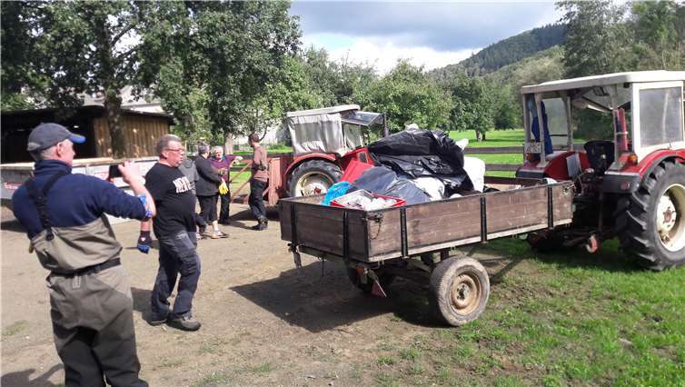In der Gemarkung Antweiler wurde die Umgebung von Müll befreit.Foto: Ortsgemeinde Antweiler