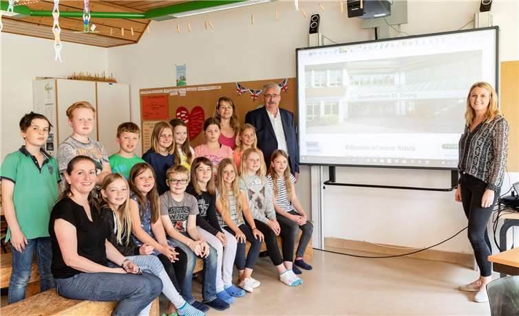 In der Grundschlue St. Katharinen verfügt jetzt jede Klasse über eine interaktive Tafel. Creativ-Picture - Heinz-Werner Lamberz