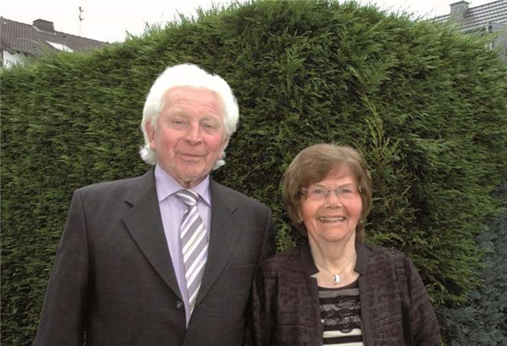 In der Hönningener Pfarrkirche gaben sich Rita und Gerhard Schülter am 15. Februar 1955 das "Ja-Wort". UM