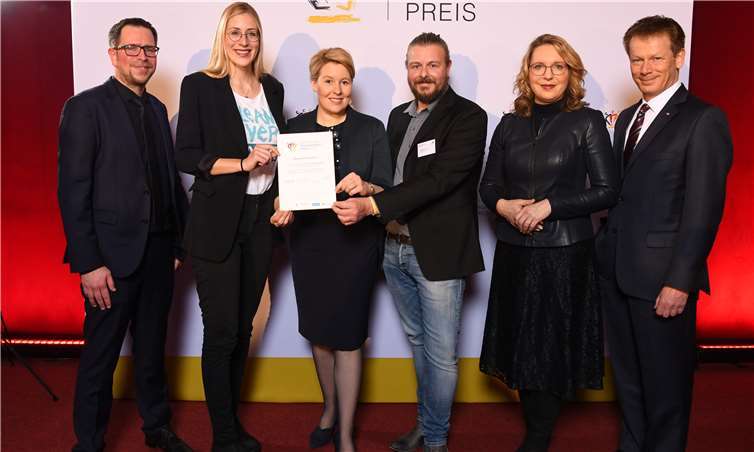 In der Kategorie Leben bewahren wurde der Verein Clean River Project e.V. in Berlin mit dem Deutschen Engagamentpreis ausgezeichnet. David Ausserhofer/Deutscher Engagementpreis